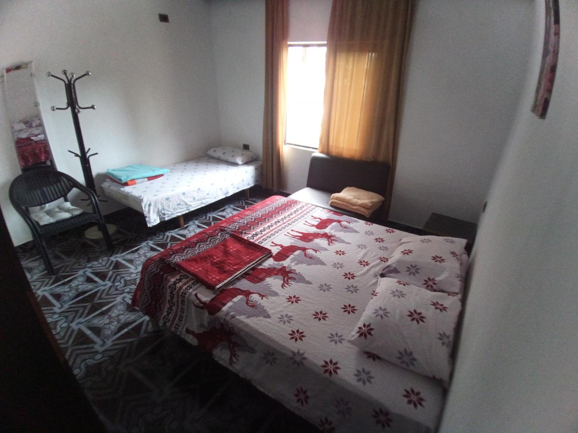 Private Flat In House 17 Homestay Tirana