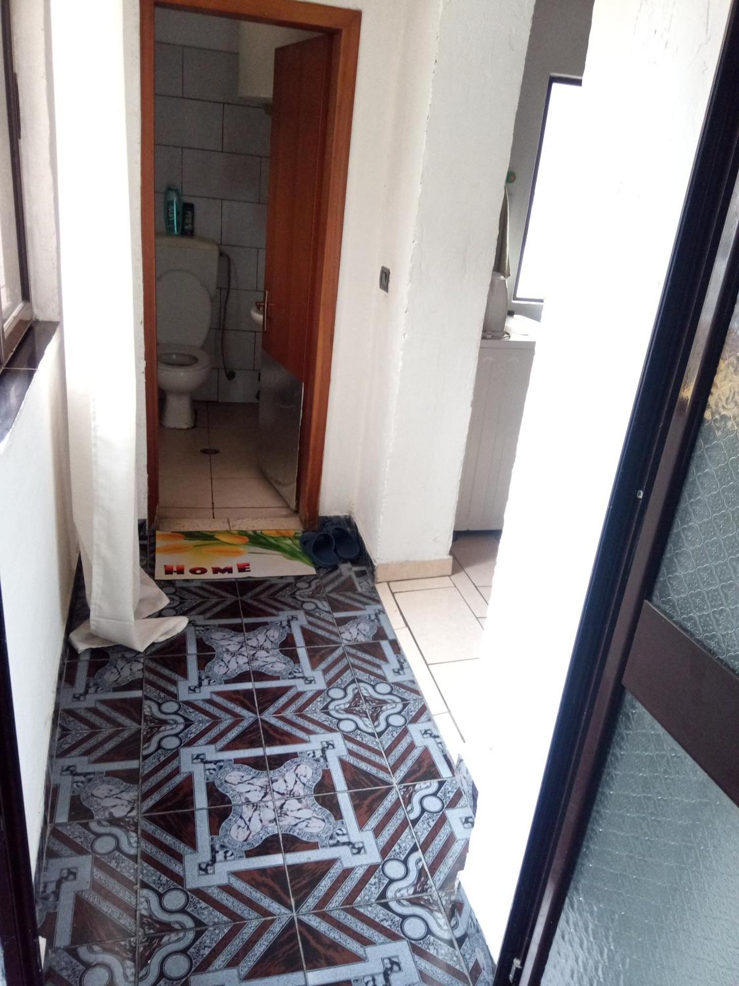 Private Flat In House 17 Homestay Tirana